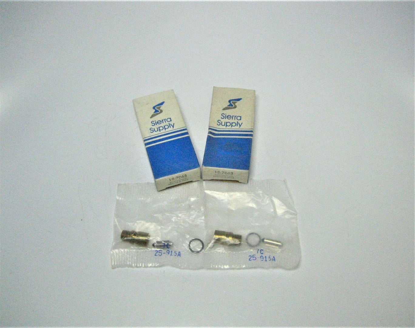 Sierra 18-7063 2 Pack Mercruiser Sterndrive Motor Carburetor Needle & Seat