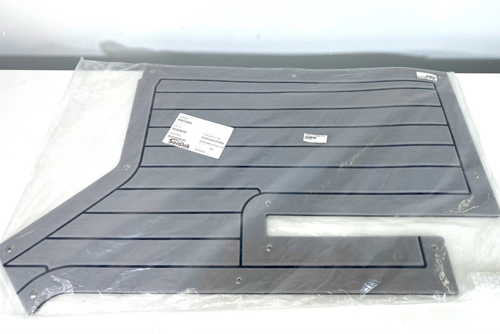 SeaDek 31255-83171-10, Sea Ray 250 Sundancer Marine Deck Mat