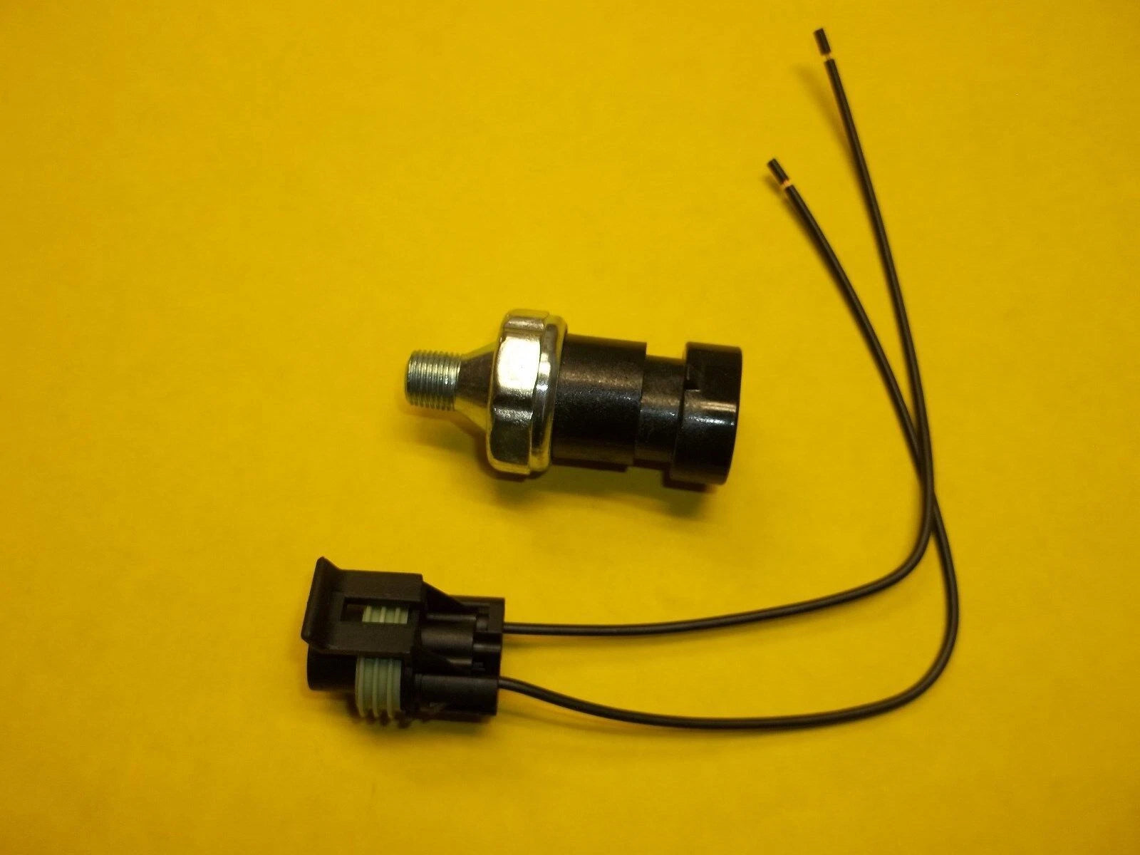 MerCruiser Low Oil Pressure Fuel Pump Pressure Shut Sensor Off Switch 4.3 5.0