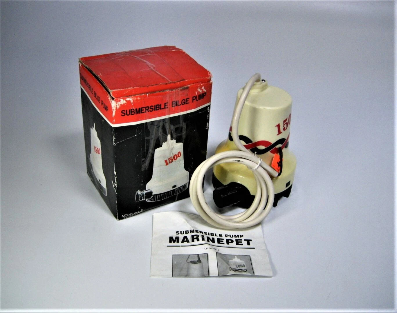 Marine Pet 05807 BL Model 1500 GPH 24V 5A Submersible Pump with 1-1/8" Port