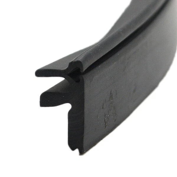 Ameritex Boat Windshield Molding 51026 - Black 1 Inch Semi Rigid Foot