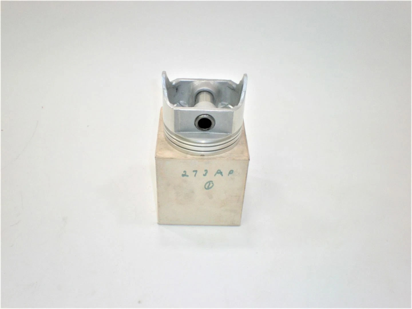 Federal Mogul Sealed Power 273AP Marine Engine Cast Piston FOR FORD MOTORS