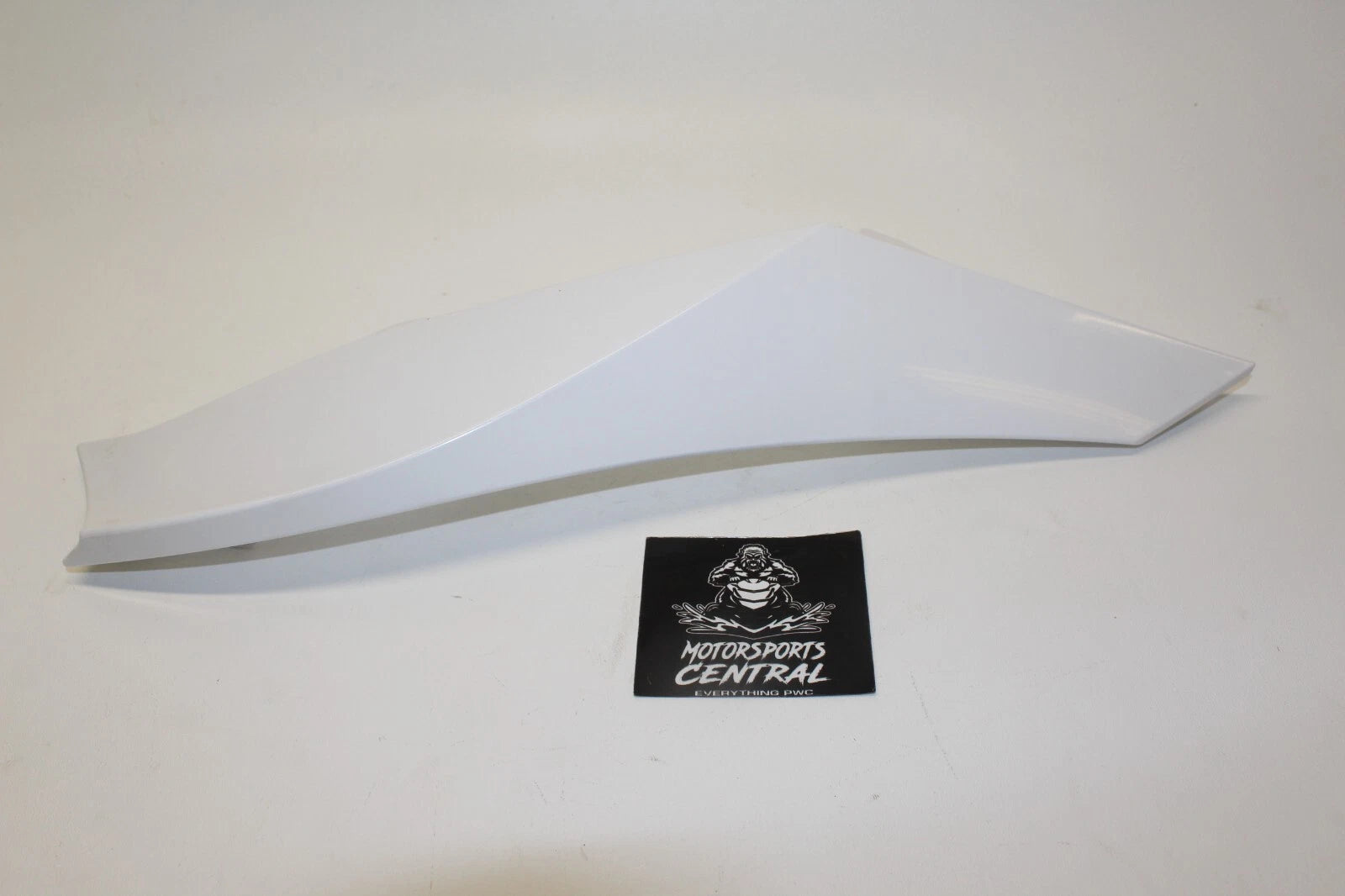 SEADOO GTX RXT 4-TEC LEFT SIDE UPPER BODY CAP WHITE LH 291003515