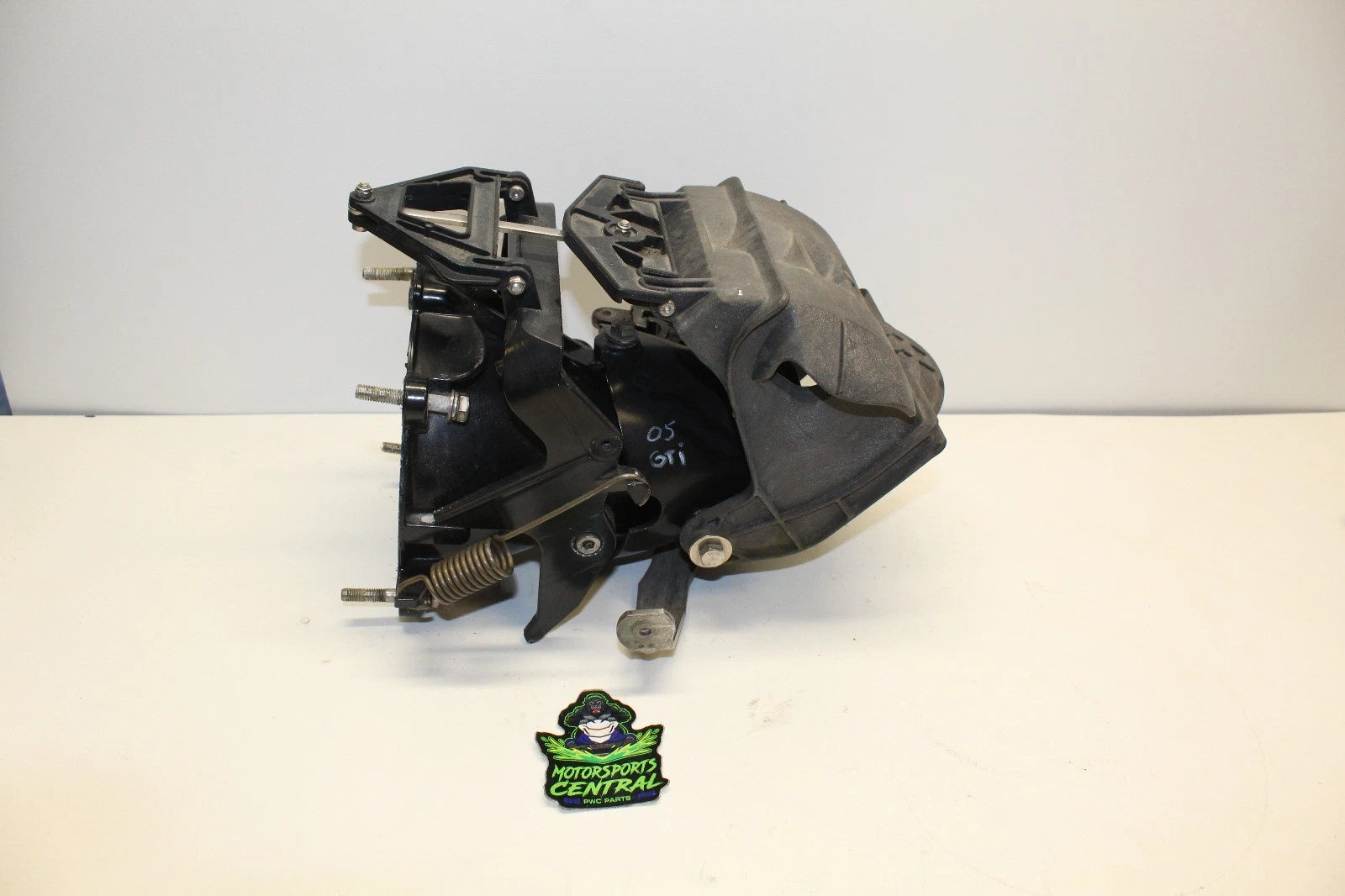 2004 2005 04 05 SEADOO GTI LE 717 720 JET PUMP STEERING NOZZLE REVERSE GATE