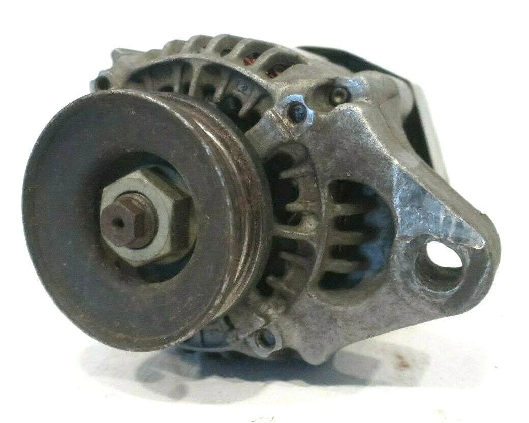 OEM Kubota 3 CYLINDER DIESEL ALTERNATOR 1667864012 Fit D902-EB-Moridg e-1 Engine