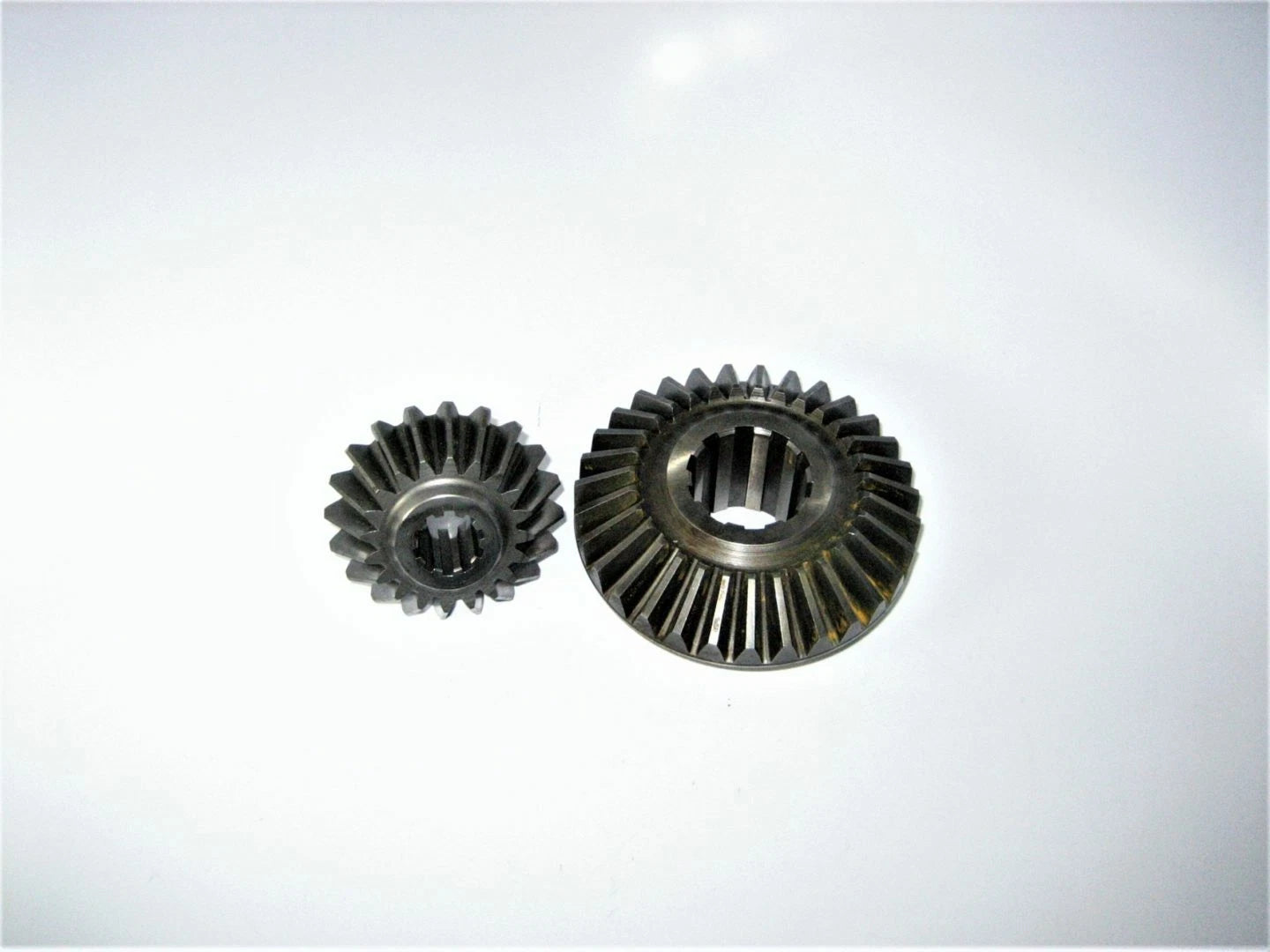 Volvo Penta 832536, 250 Sterndrive Lower Unit Gear Set, OEM